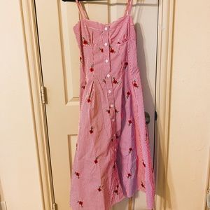 🦄 red stripe dress with flower embroidery size S